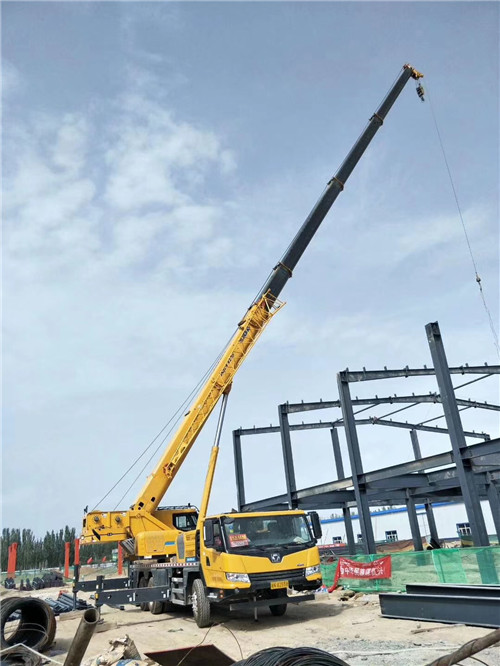 范县超高层建筑钢结构吊装案例